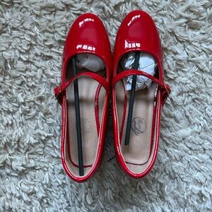 Size 8 Women’s Red Shoes